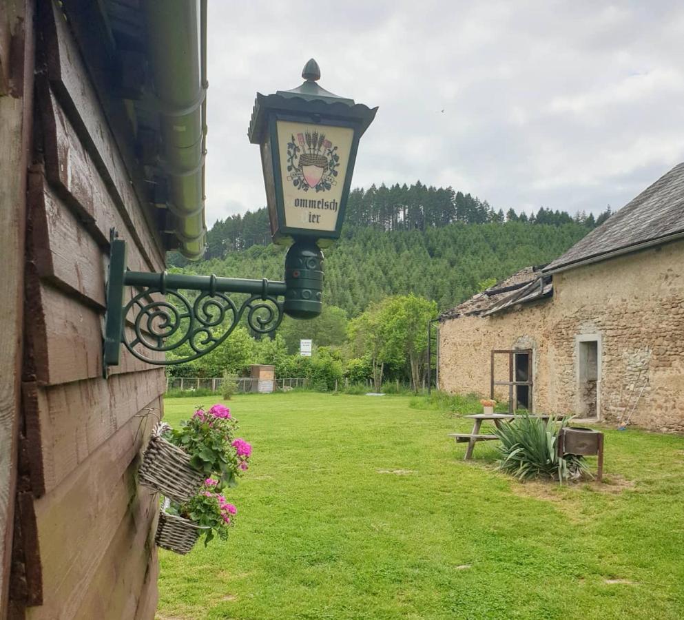 De Oude Pastorie Bed and Breakfast La Celle-En-Morvan Exteriör bild