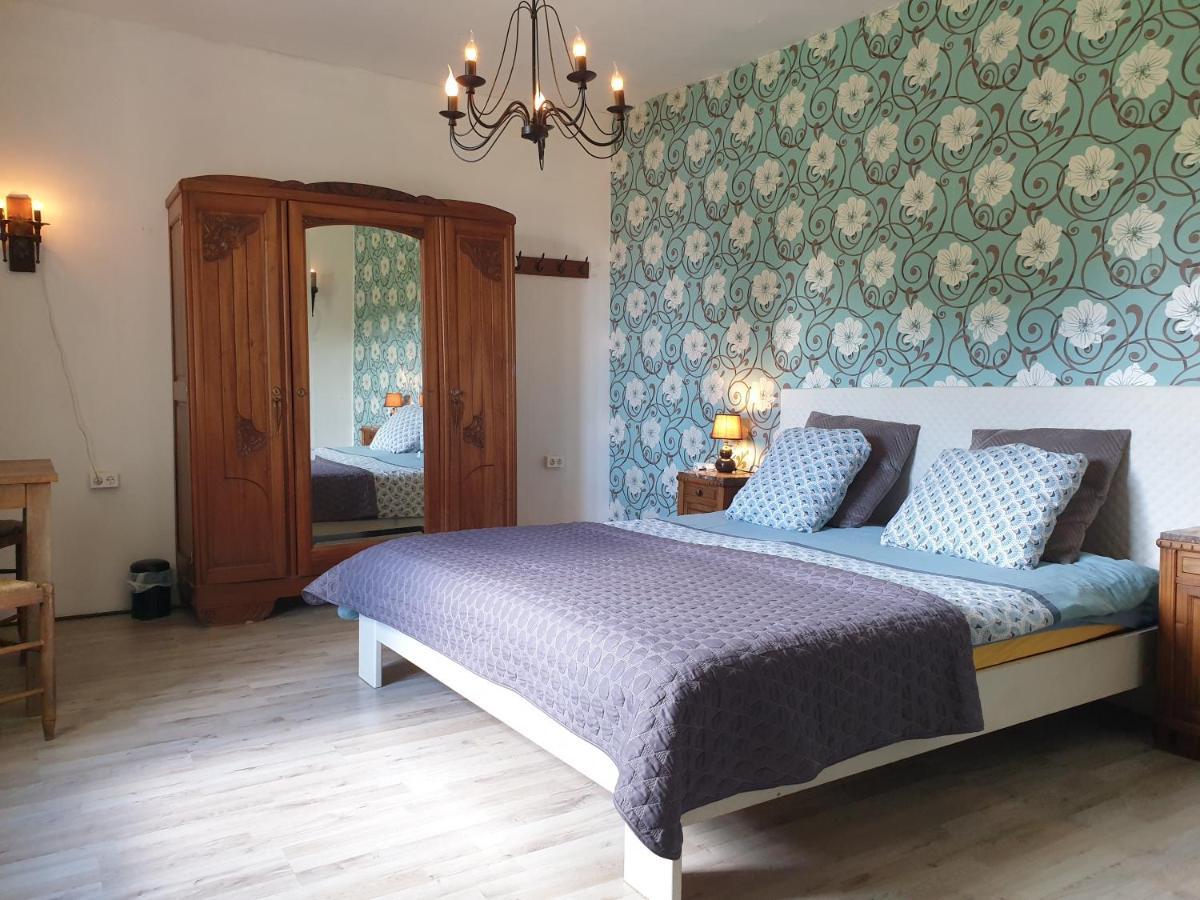 De Oude Pastorie Bed and Breakfast La Celle-En-Morvan Exteriör bild